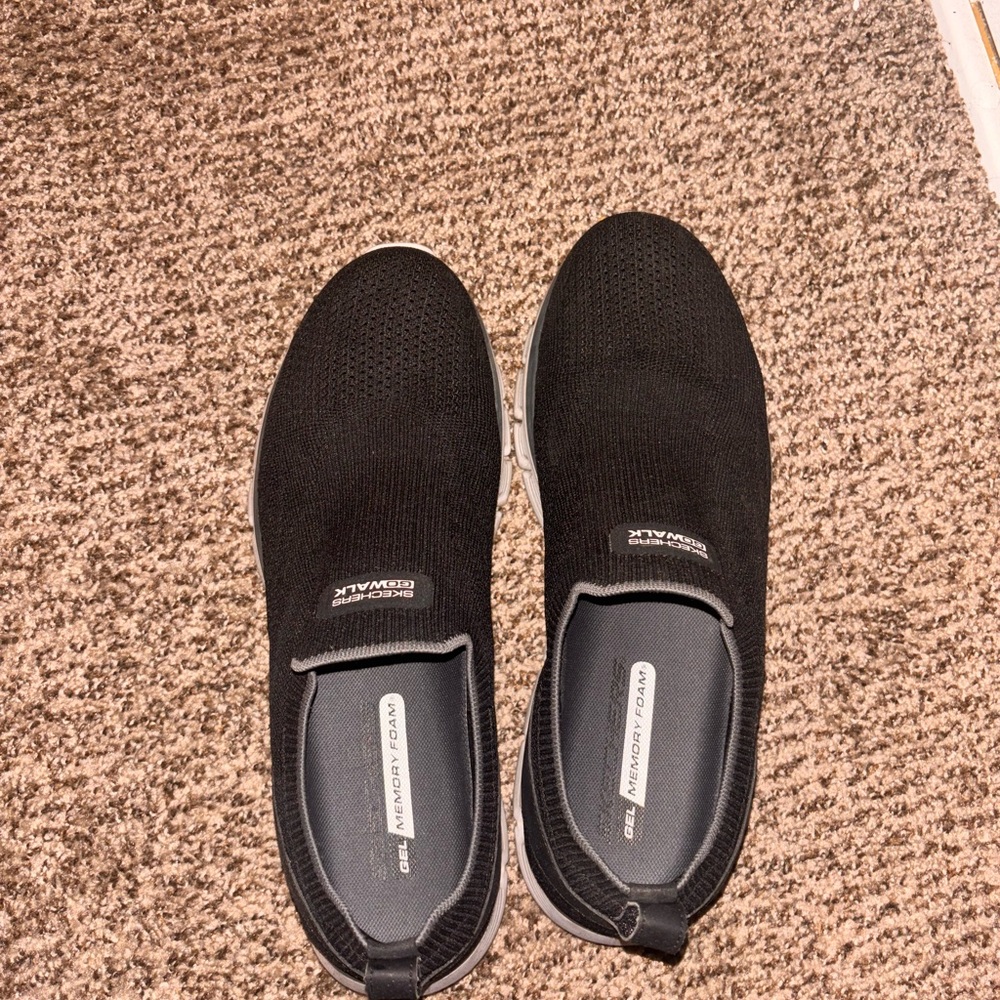 Skechers Men's Black Slip-On Sneakers